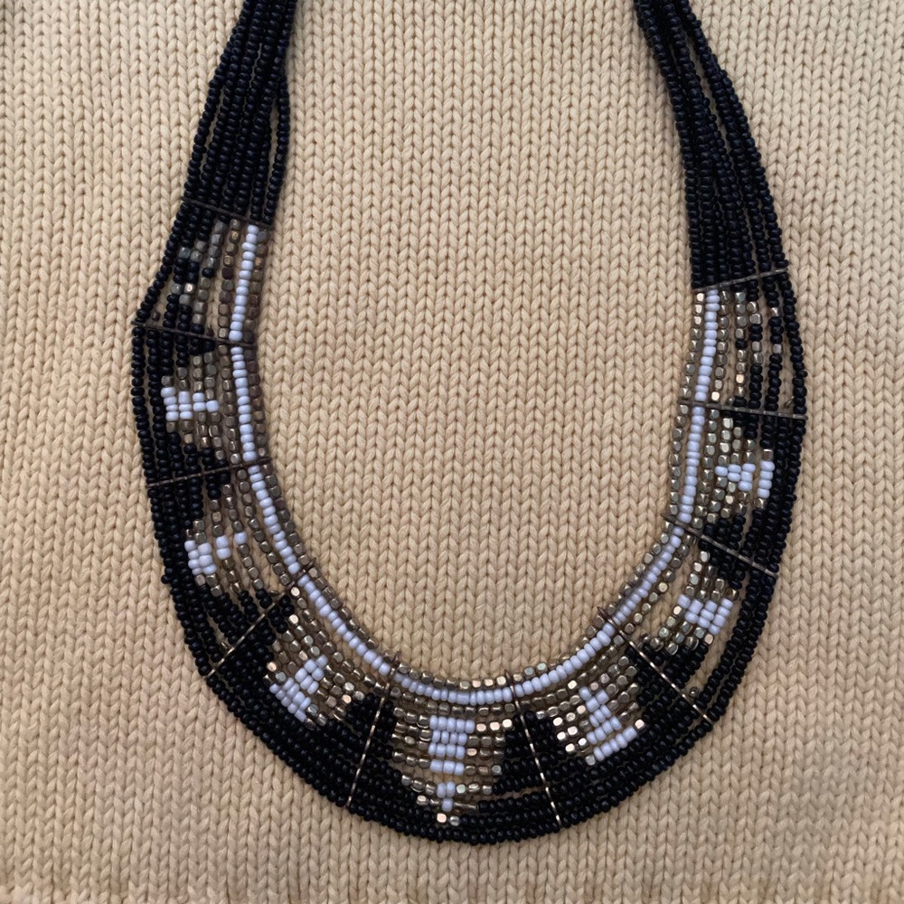 🥰Gorgeous Beaded Necklace